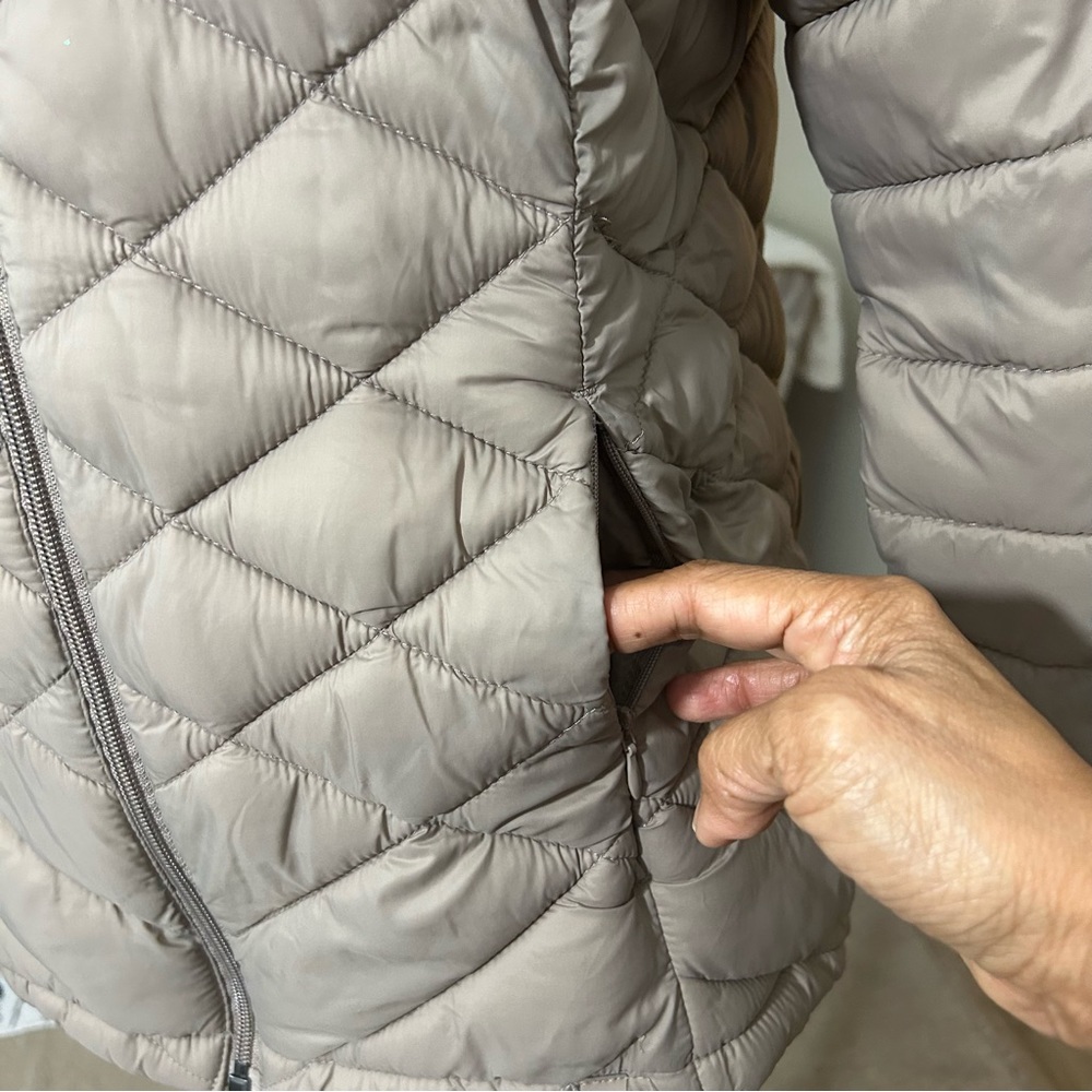 Xeroxposur Quilted Hooded Jacket Lightweight Hidden Pockets Espresso Sz Medium - Picture 13 of 13